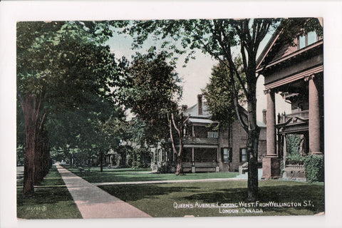 Canada - London, ON - Queens Ave from Wellington St postcard - B04338