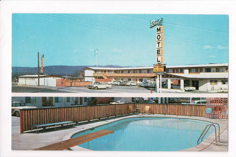 CA, Crescent City - Reef Motel building and pool - A06702