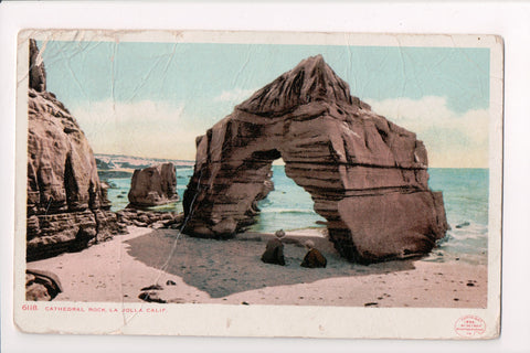 CA, LA JOLLA - Cathedral Rock, people sitting near it - z17075 - postcard **DAMA