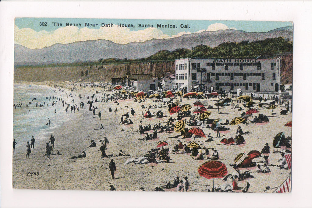 CA, SANTA MONICA  - Bath House, beach scene postcard - B08059