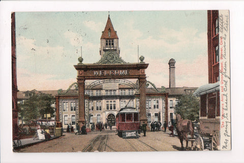 CO, Denver - Welcome Arch and Union Depot postcard - E10377