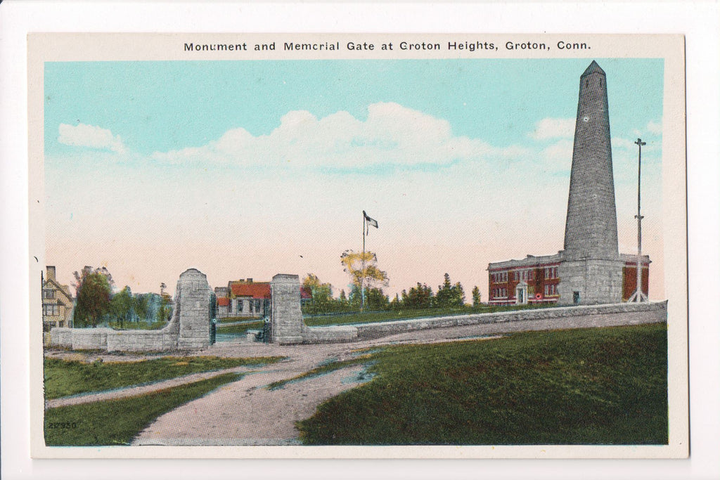 CT, Groton - Groton Heights, Monument, Memorial Gate - w00895
