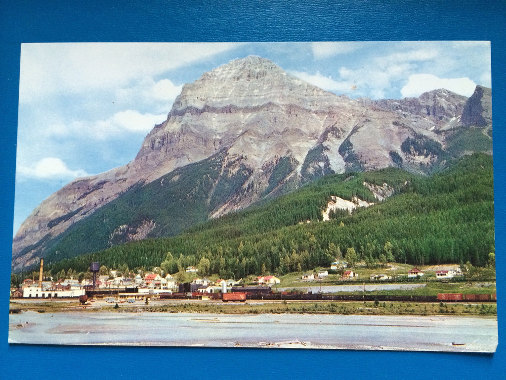 Canada - Field, SK - BEV of town postcard