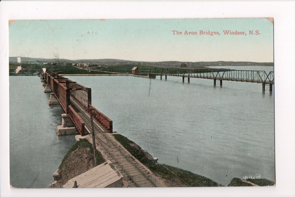 Canada - WINDSOR, NS - Avon Bridges - closeup postcard - w00088