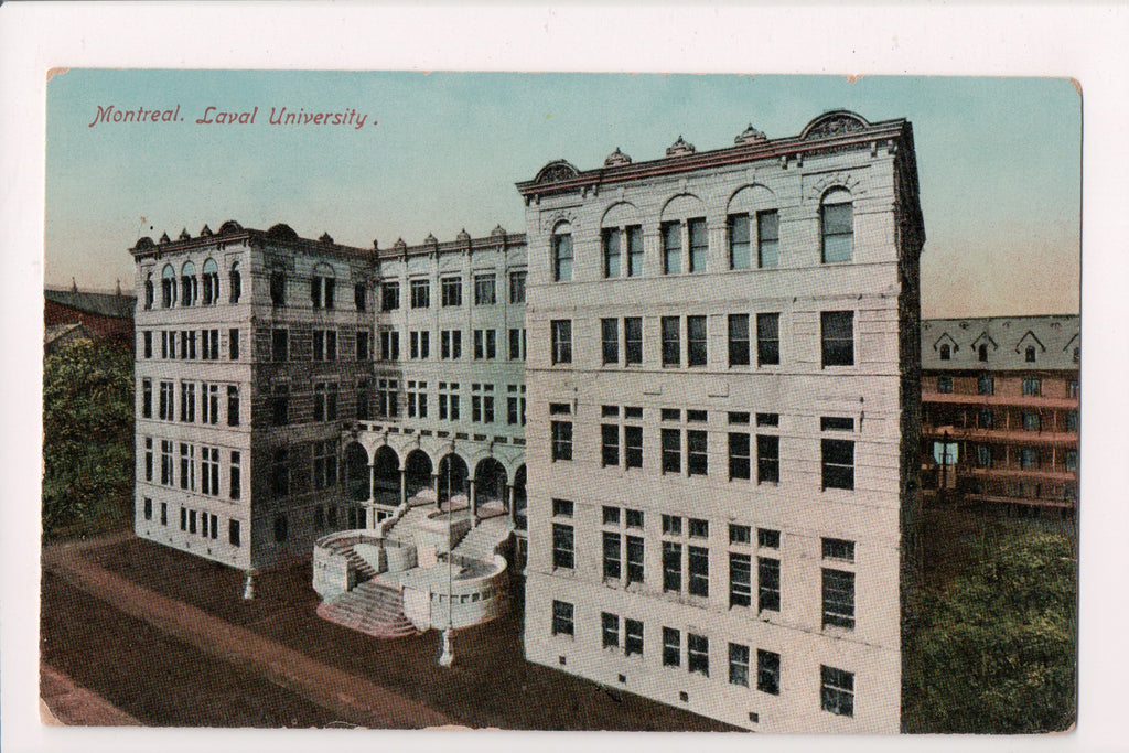 Canada - MONTREAL, QC - Laval University bldg postcard - D05001