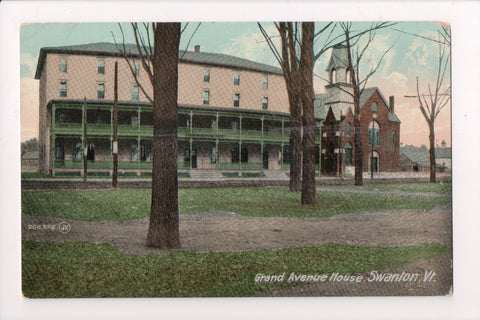 VT, SWANTON - Grand Avenue House postcard - D08094