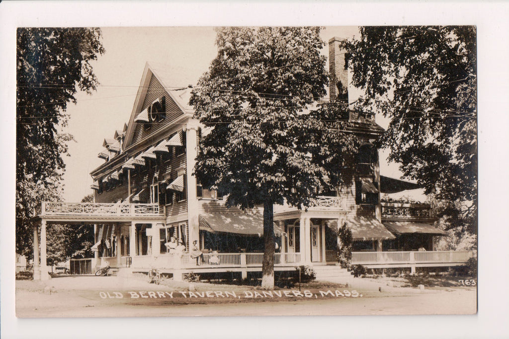 MA, DANVERS - Old Berry Tavern around 1912 rppc - DG0001