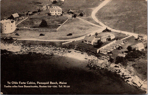 ME, Pemaquid Beach - Ye Olde Forte Cabins from above - 1943 postcard - DG0161