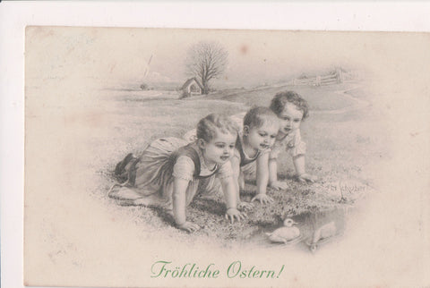 Easter - 3 little kids on hands and knees looking at ducklings postcard - F09243
