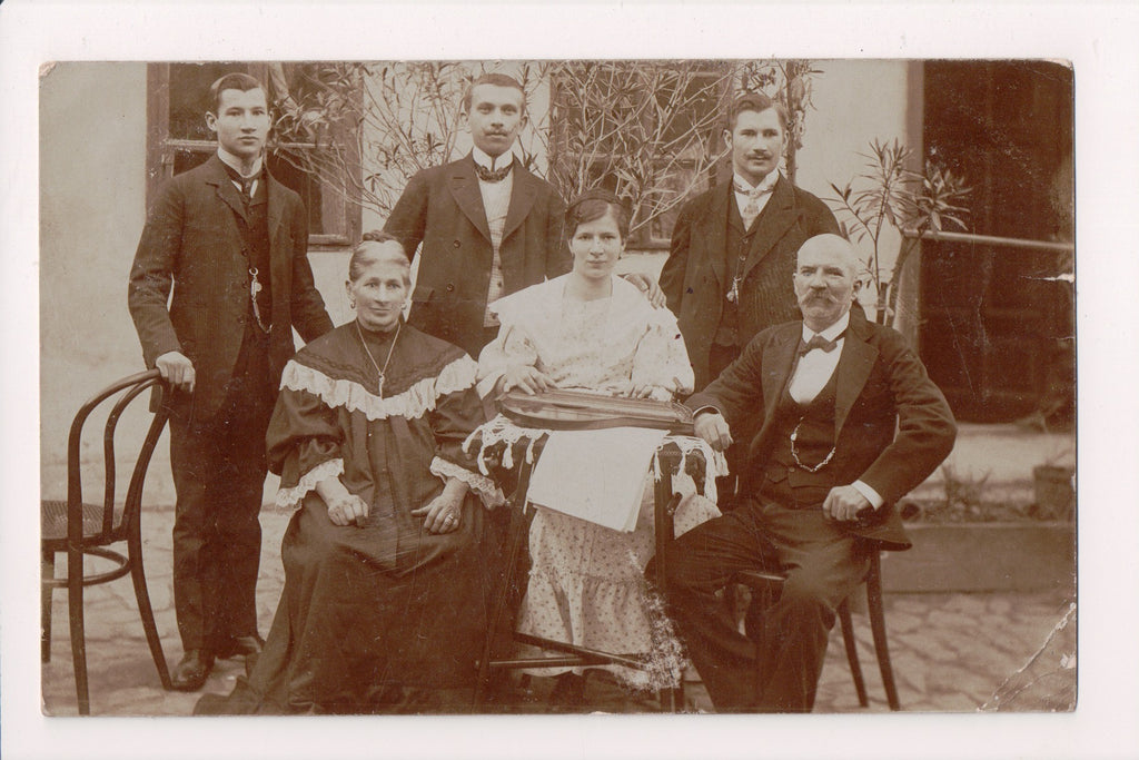 Music Postcard - lady with Lap Harp / Dulcimar - Budapest RPPC - FF0027