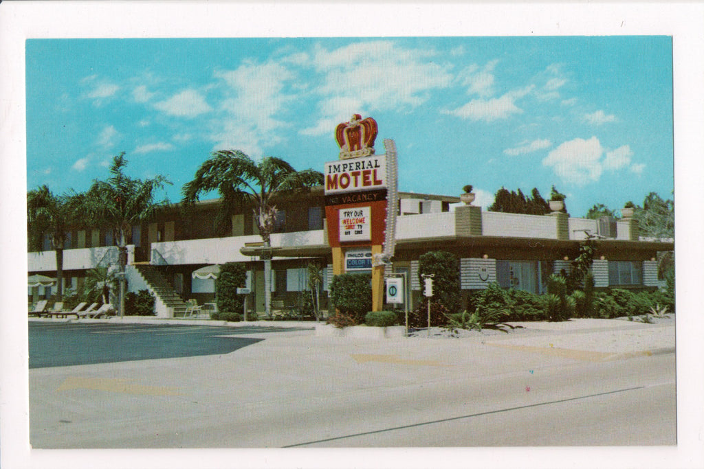 FL, SARASOTA - Imperial Motel, 4807 N Tamiami Trail postcard - w01025