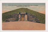 GA, Macon - Ceremonial Earth Lodge entrance in Ocmulgee - G17036