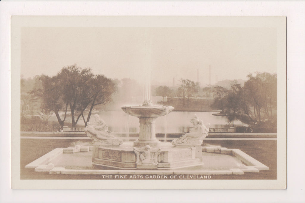 OH, CLEVELAND - Fountain, Fine Arts Garden RPPC postcard - G17168