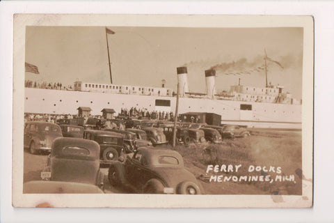 MI, Menominee - Ferry Docks, old cars, people - 1944 RPPC - G17184