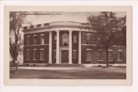 NY, SOUTHAMPTON - Town Hall, Long Island postcard - G18072
