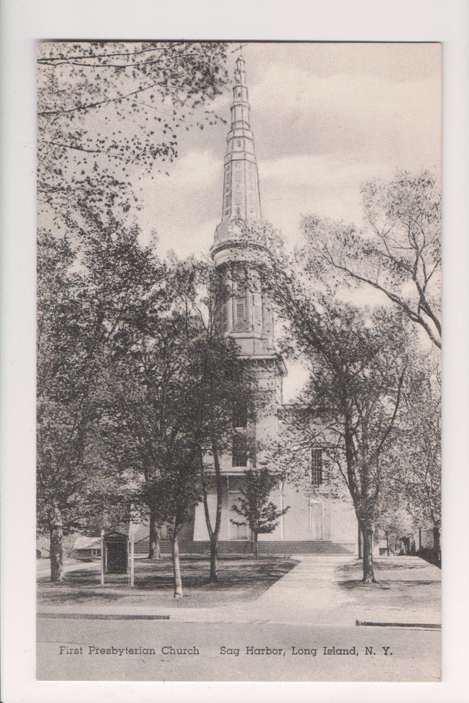 NY, Sag Harbor Long Island - First Presbyterian Church postcard - G18113