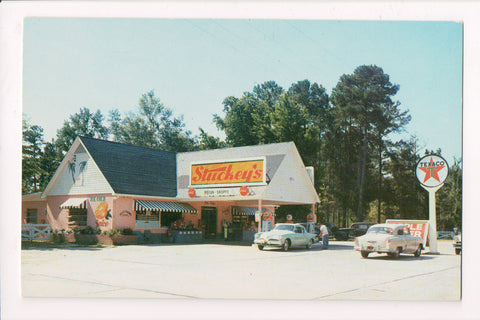 GA, Richmond Hill - Stuckeys Pecan Shop, Texaco Gas Station postcard - C08214