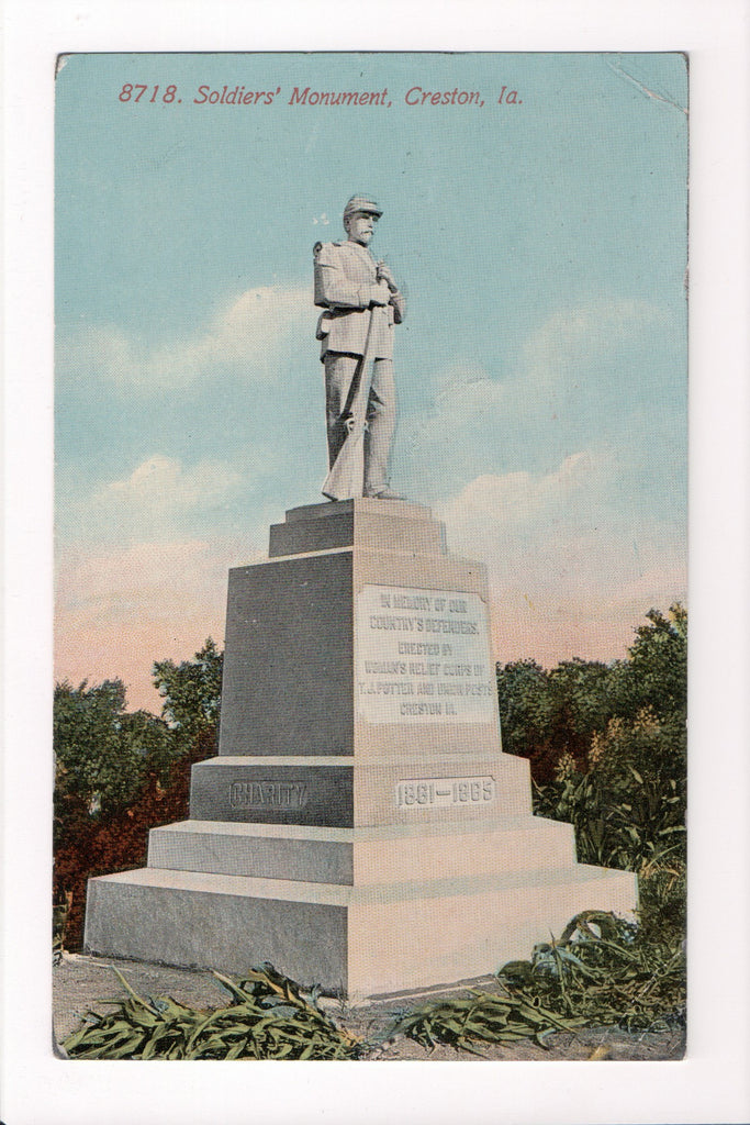 IA, Creston - Soldiers Monument Closeup - C04100