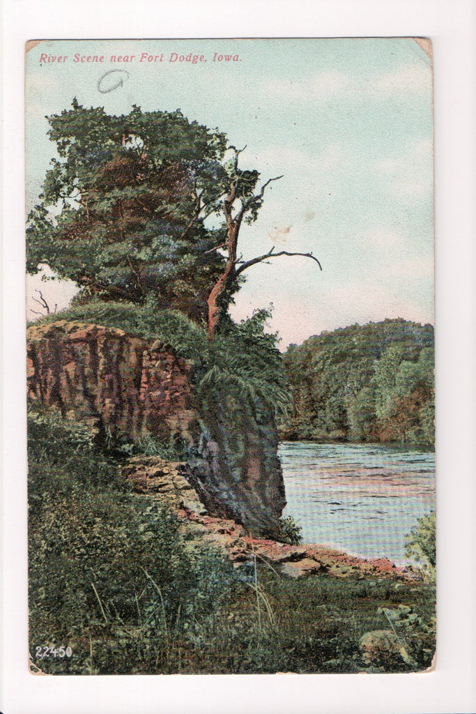 IA, Fort Dodge - River Scene - B08231