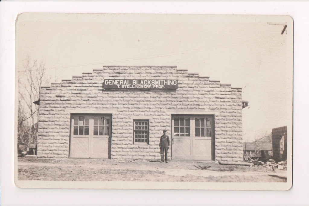 IA, MAURICE - Taeke Stellingwerf Blacksmith in front of his Shop (original SOLD) K06130