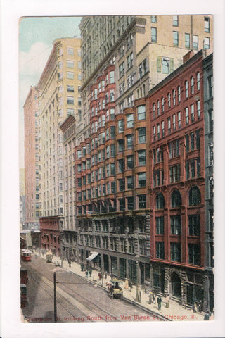 IL, CHICAGO - Dearborn St from Van Buren St - B06114