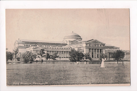 IL, CHICAGO - Field Museum - lady in long white dress - w03222