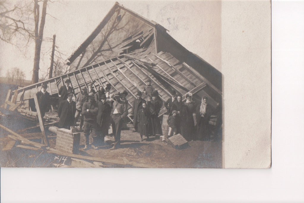 IL, East Galesburg - 1908 Storm destruction of building - RPPC - B08162