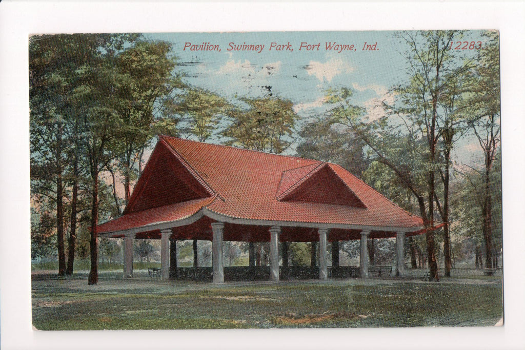 IN, Fort Wayne - Swinney Park pavilion closeup - W02749