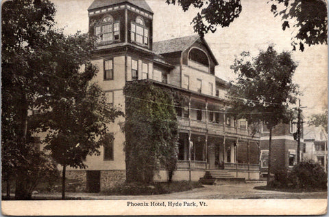 VT, HYDE PARK  - Phoenix Hotel - 1933 Frank W Swallow postcard - JJ0636