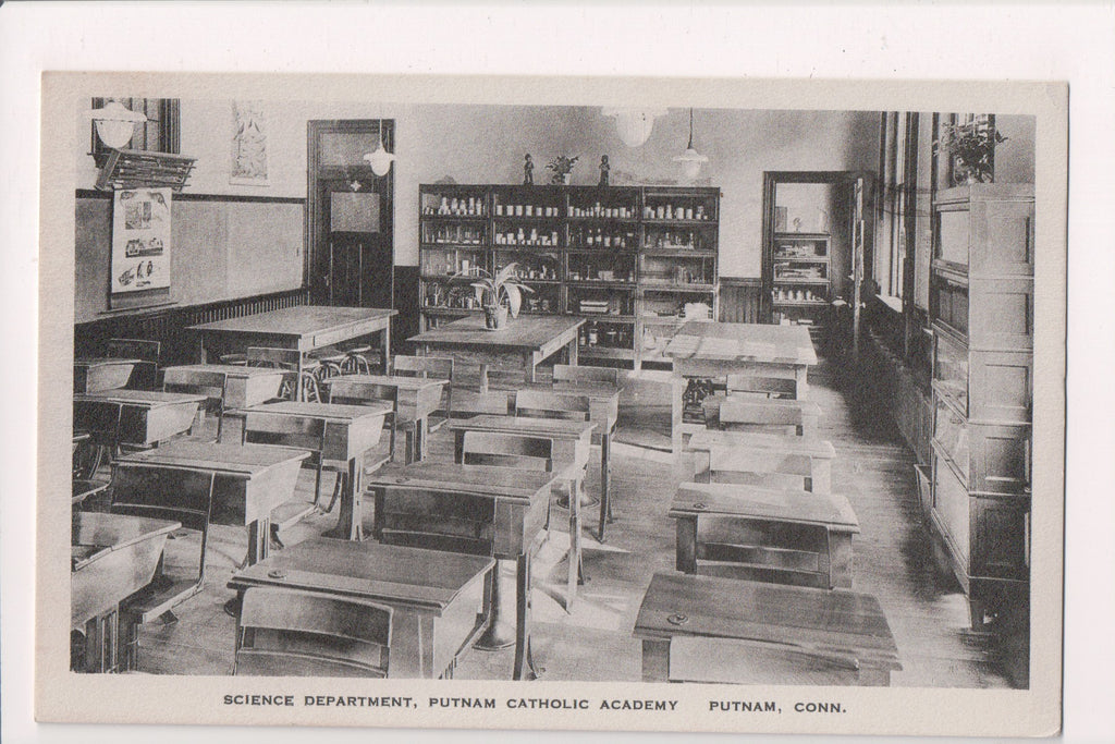 CT, PUTNAM - Catholic Academy, Science Dept interior - JJ0741