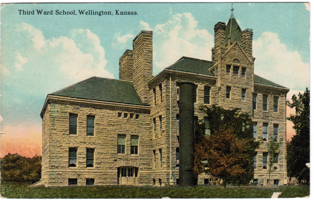 KS, Wellington - Third Ward School postcard - C08249