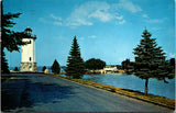 WI, Fond du Lac - Lighthouse, Light House Lakeside Park postcard - M-0050