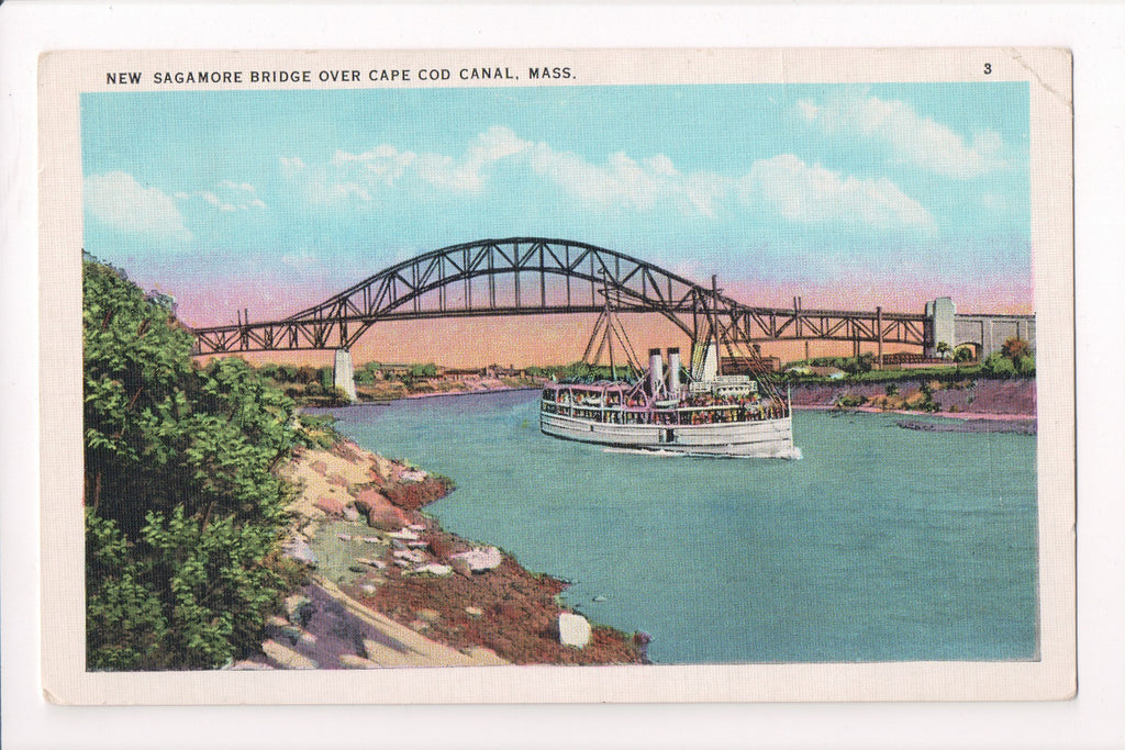 MA, CAPE COD - New Sagamore (steel) bridge over Canal - A17031
