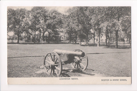 MA, Lexington - Canon closeup, Lexington Green - B08205