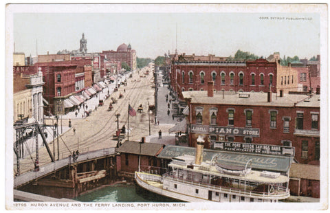 MI, Port Huron - Huron Ave and Ferry Landing postcard - C08520