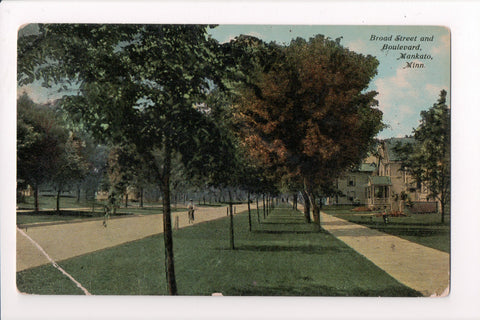 MN, Mankato - Broad Street and Boulevard - w03537