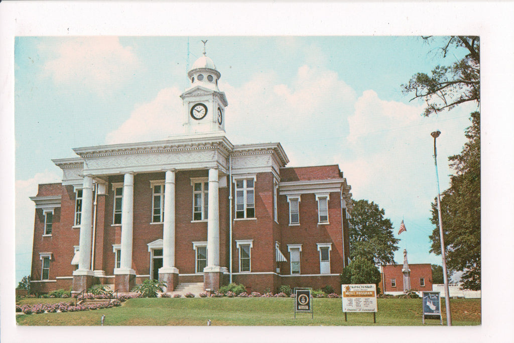 MS, Kosciusko - County Courthouse - vintage Greetings from postcard - MS0022