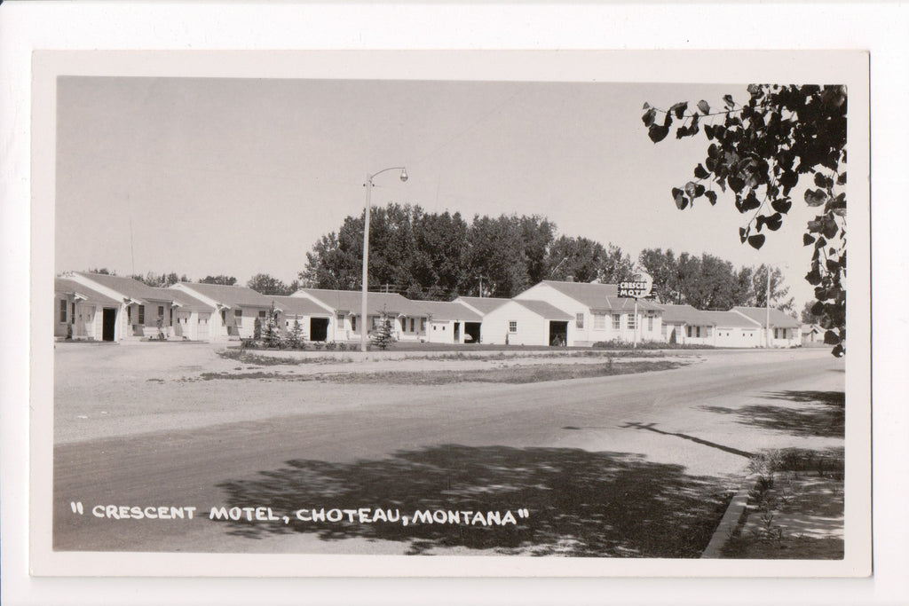 MT, CHOTEAU - Crescent Motel - RPPC postcard - 405290
