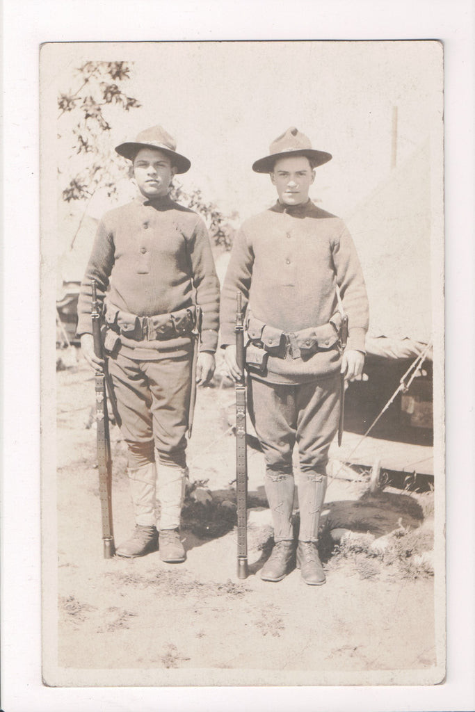 MISC - Military Men in uniform - gun, scabbard, WWI - RPPC - cr0110