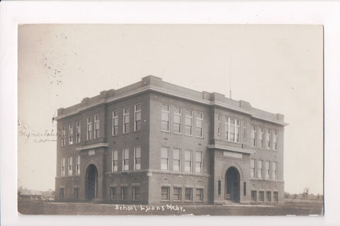 NE, Lyons - School - Real Photo Postcard, RPPC - C17495