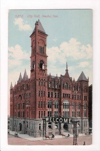NE, OMAHA - City Hall, large WELCOME sign over street - R00461