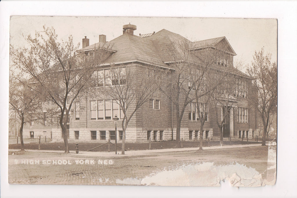 NE, YORK - High School closeup - 1911 or 1912 RPPC - B06017