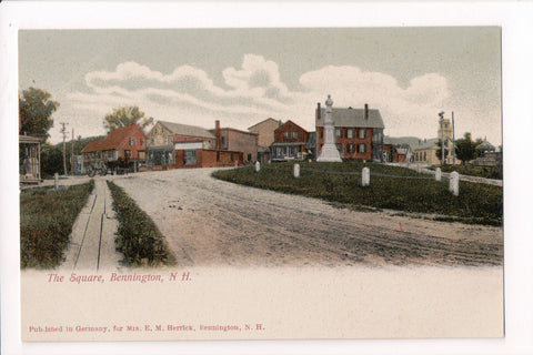 NH, BENNINGTON - The Square, street scene, gazebo, church (original SOLD) A10109