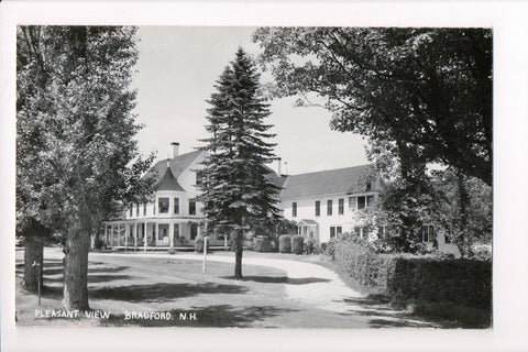 NH, Bradford - Pleasant View (Farm?) RPPC - C08744