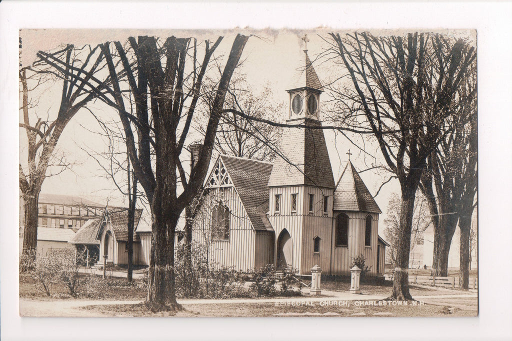 NH, CHARLESTOWN - Episcopal Church closeup - RPPC - MB0751