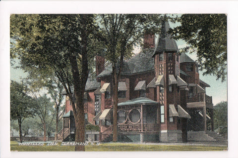 NH, Claremont - Huntleys Inn close up postcard - A12210
