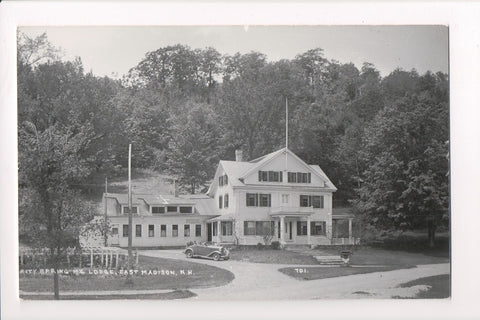 NH, EAST MADISON - _rity Spring Mt Lodge, people in Rumble Seat RPPC - A06007