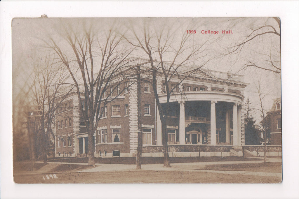 NH, HANOVER - College Hall closeup - RPPC - R00330