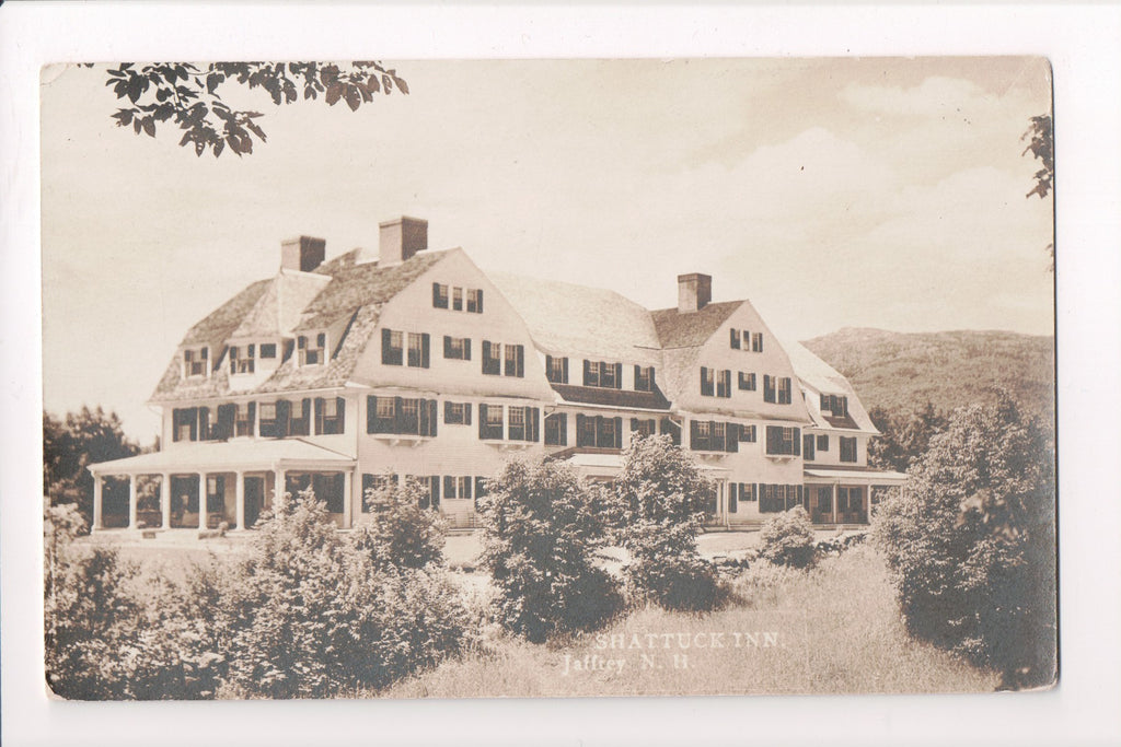 NH, JAFFREY - Shattuck Inn postcard - RPPC - R00929