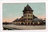 NH, Manchester - R R Station, Train Depot postcard - w03826